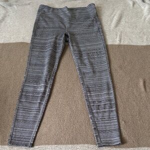 Women's Black & White textured leggings